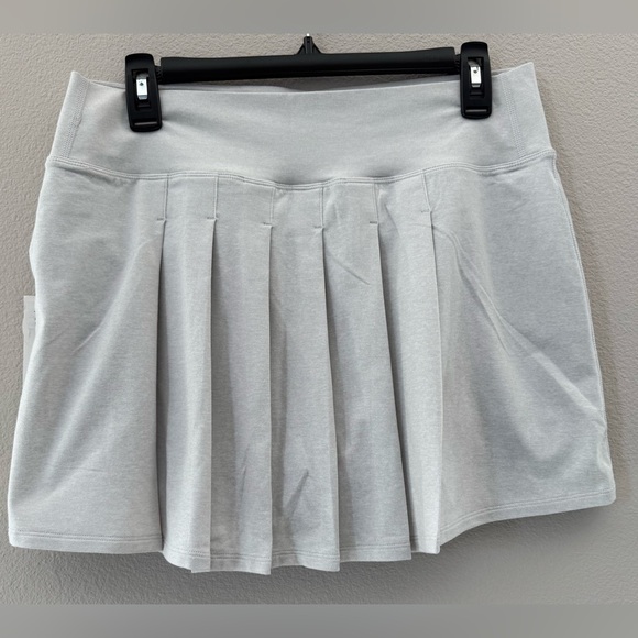 Vuori - Halo Performance Skirt - Salt Heather - Picture 6 of 13